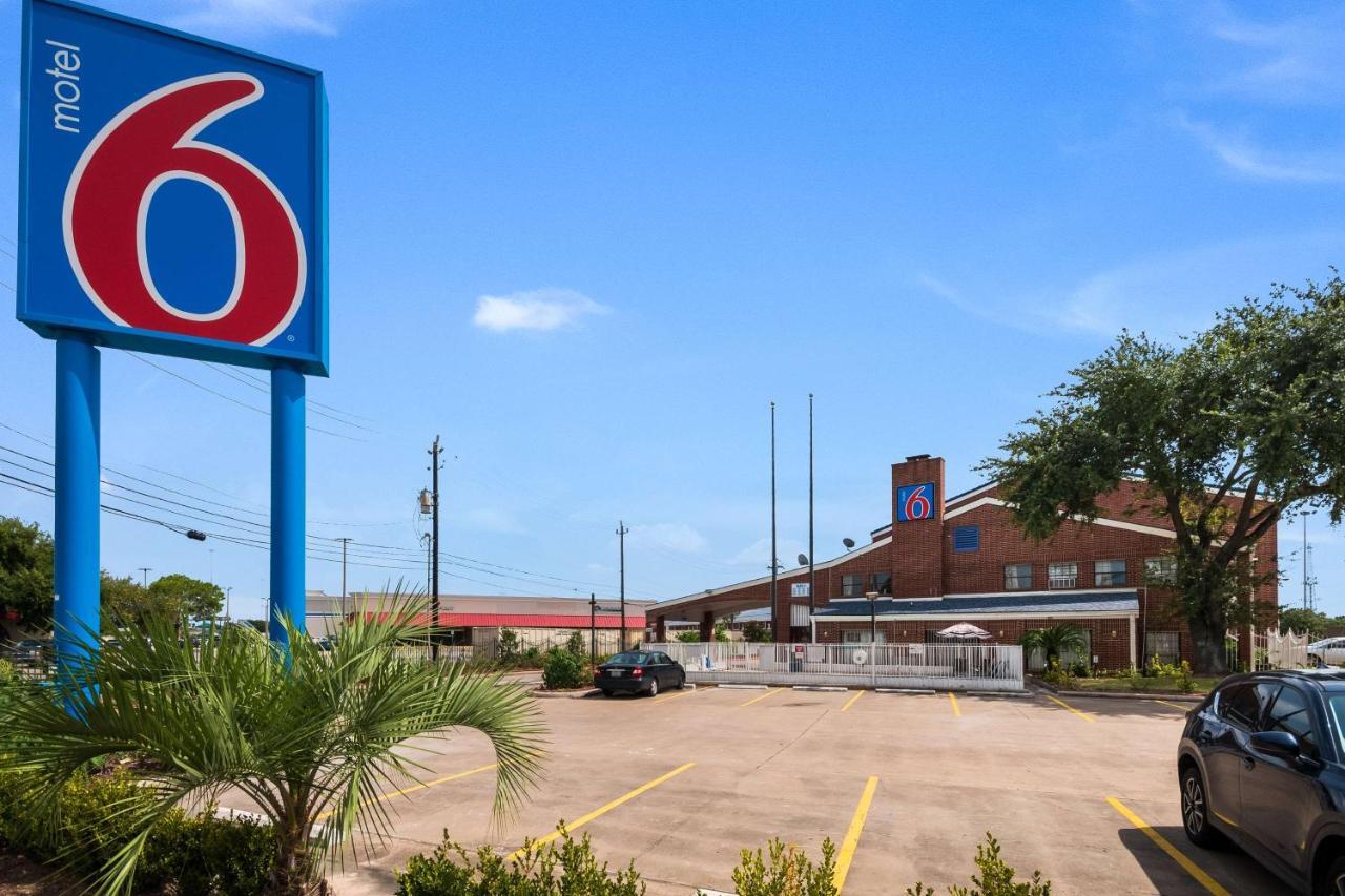 Motel 6-Houston, Tx - Brookhollow Zewnętrze zdjęcie